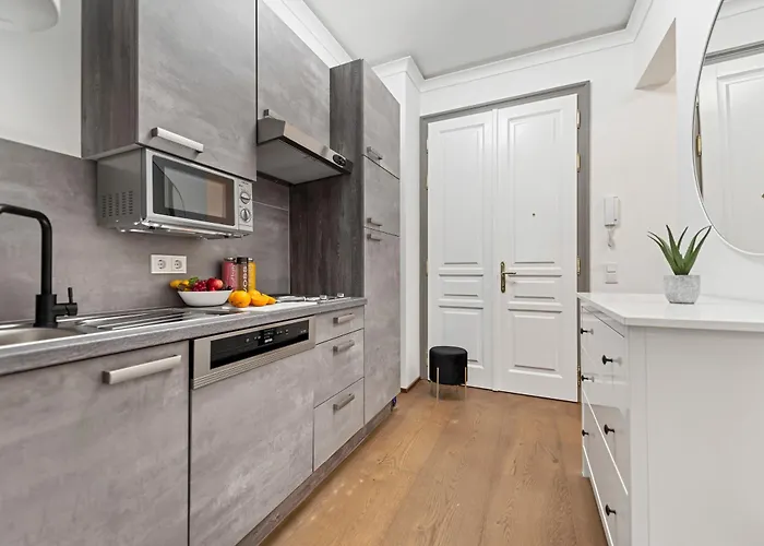 Stylish Studio, Smart Tv, 2 Beds
